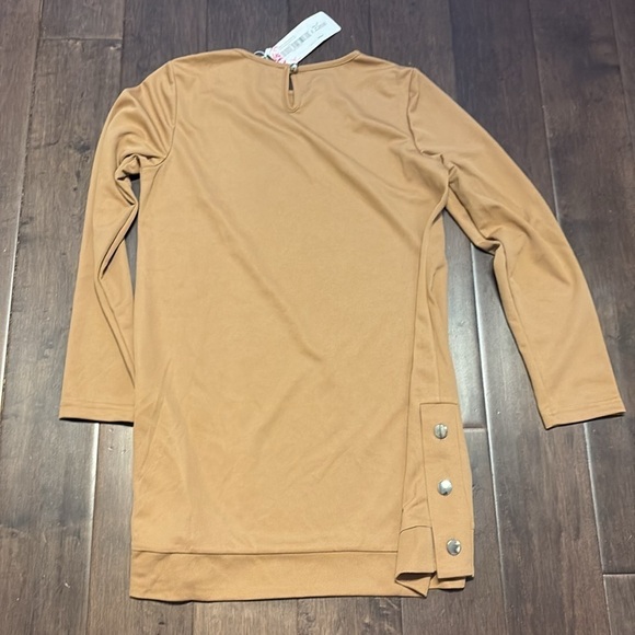 Long sleeve long tunic blouse with side shining button buttons- size medium/38 - Picture 5 of 5